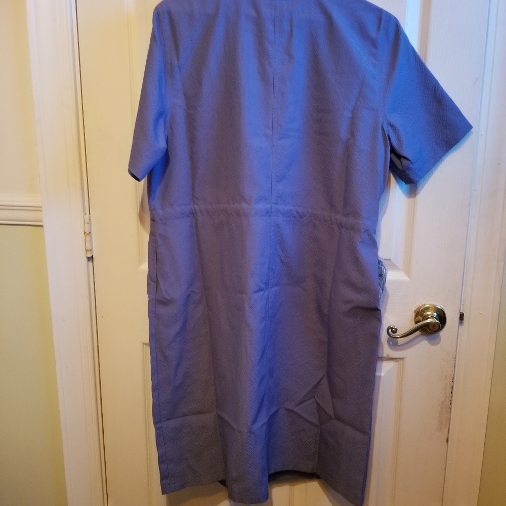 Dress - Picture 4 of 4